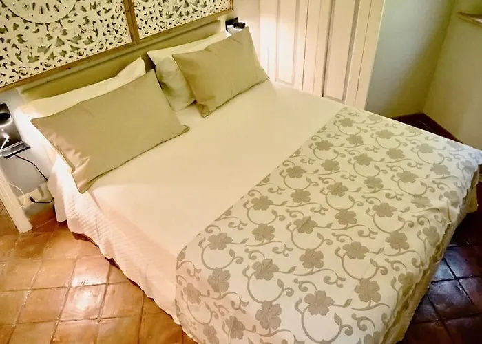 Casa de férias Romantica Centro Storico Con Giardino Privato *